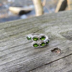Elegant Silver and Green Chrome Diopside Sterling Stamped 925 Ring
